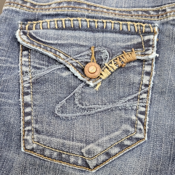 Silver Tuesday Flap Jeans - Picture 10 of 15